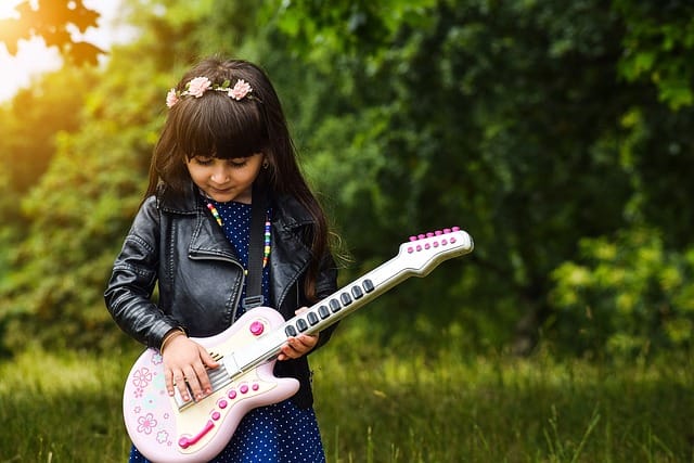 rock out with these tips about learning the guitar